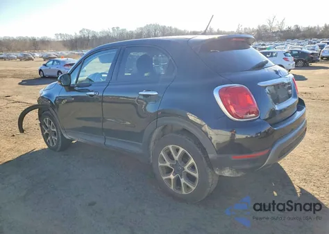 2017 Fiat 500X Trekking z USA, uszkodzony, nr VIN ZFBCFYCB5HP581735